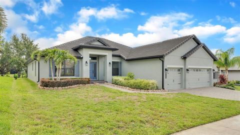 A home in AUBURNDALE