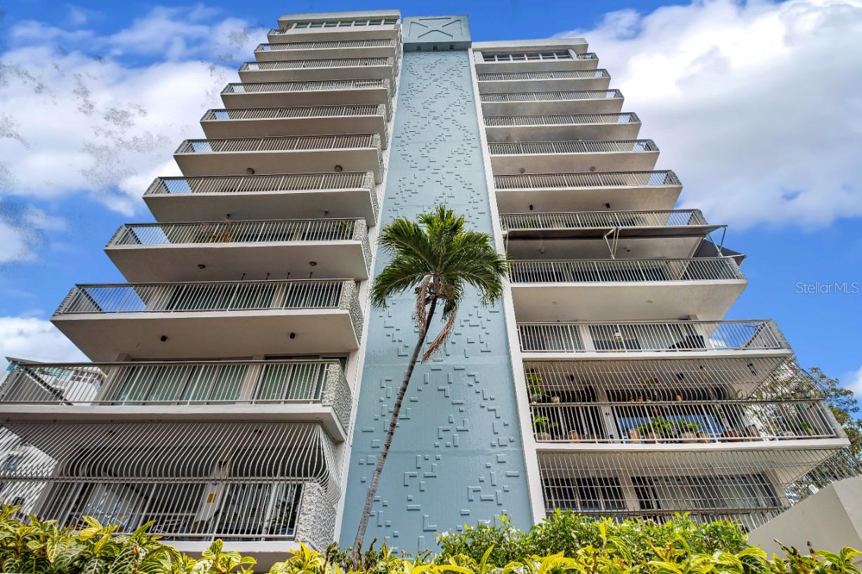 Piazza Luchetti | Luchetti Street, Condado
Located on the prestigious and tree-lined Luchetti Street in Condado, Piazza Luchetti offers boutique living just two blocks from the beach, top schools, parks, and the best restaurants in the area. This bright and spacious apartment spans 1,479 sq. ft. and features 2 bedrooms (convertible to 3), 2 bathrooms, a wraparound balcony, and a large primary suite with walk-in closet. With only two apartments in each floor, the building offers privacy and exclusivity, along with desirable amenities including a pool and full backup generator. One covered parking space included. A perfect canvas for your renovation vision in one of Condado’s most sought-after locations.