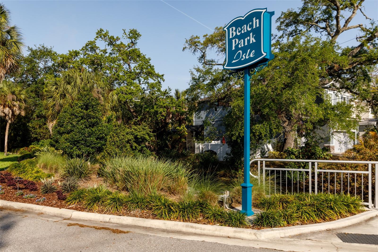 BEACH PARK ISLE SUB - Residential