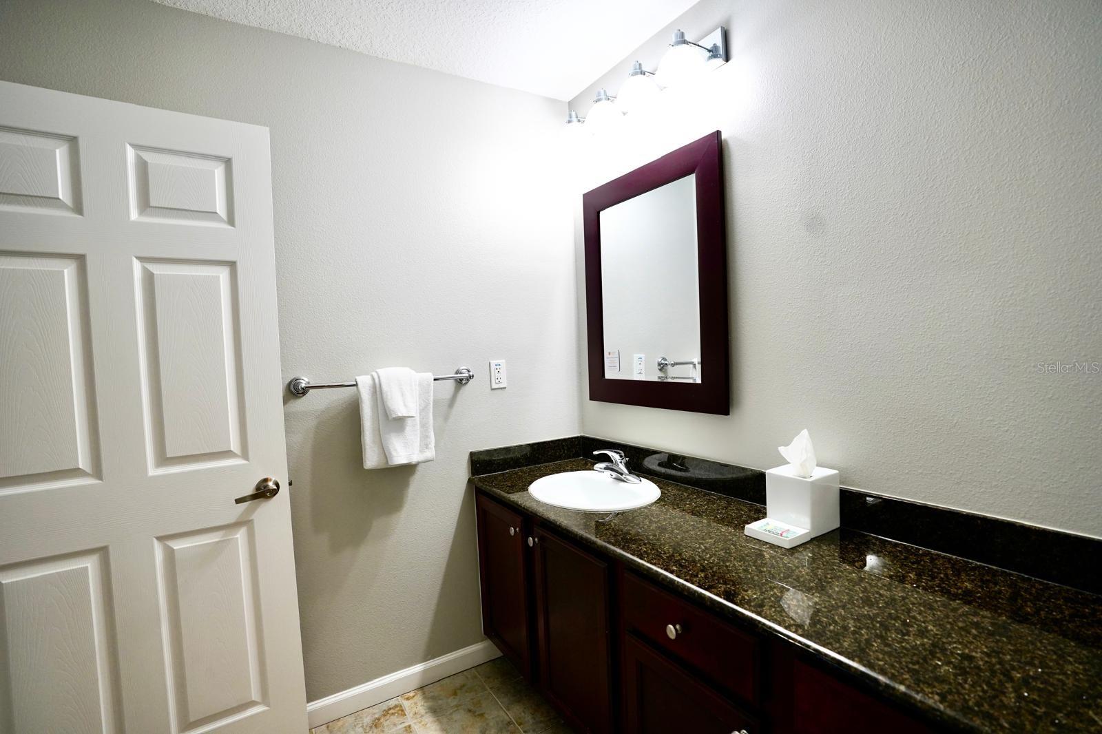 GROVE RESORT AND SPA HOTEL CONDOMINIUM 1 - Residential