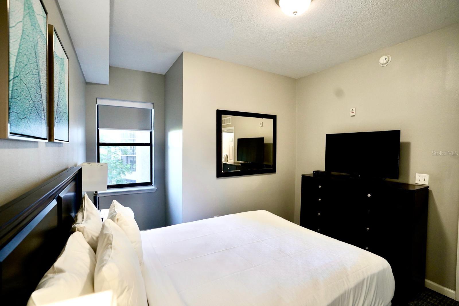 GROVE RESORT AND SPA HOTEL CONDOMINIUM 1 - Residential