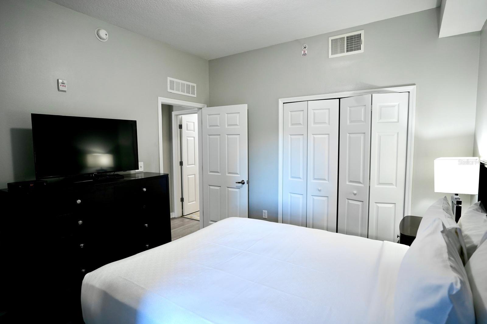 GROVE RESORT AND SPA HOTEL CONDOMINIUM 1 - Residential