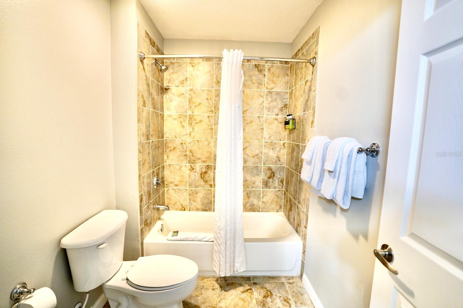 GROVE RESORT AND SPA HOTEL CONDOMINIUM 1 - Residential