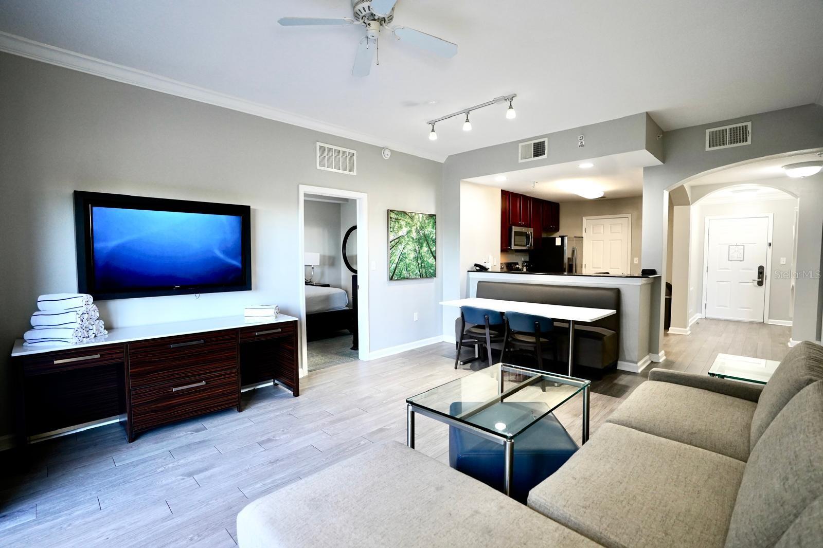 GROVE RESORT AND SPA HOTEL CONDOMINIUM 1 - Residential