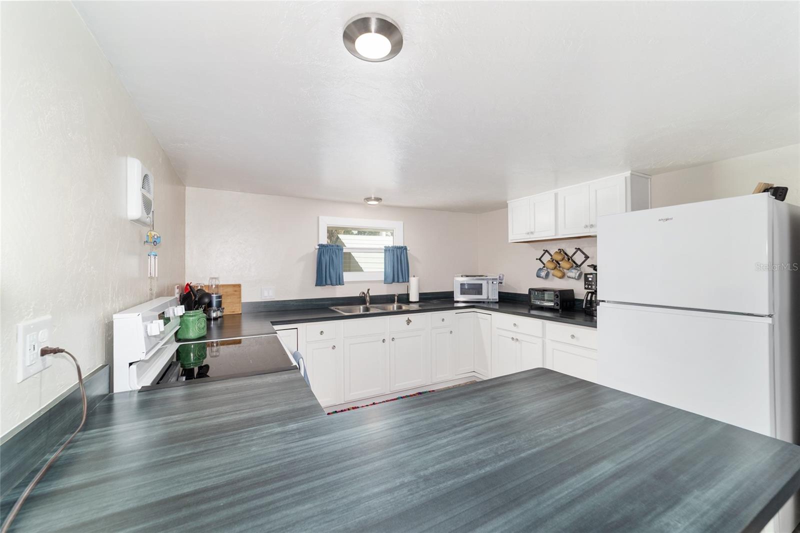 BELLEVIEW HEIGHTS ESTATE - Residential