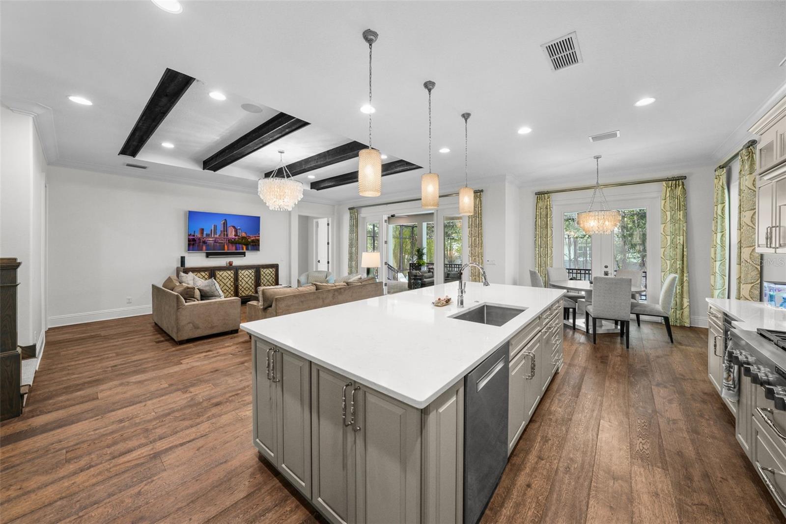 SUNSET PARK - Residential