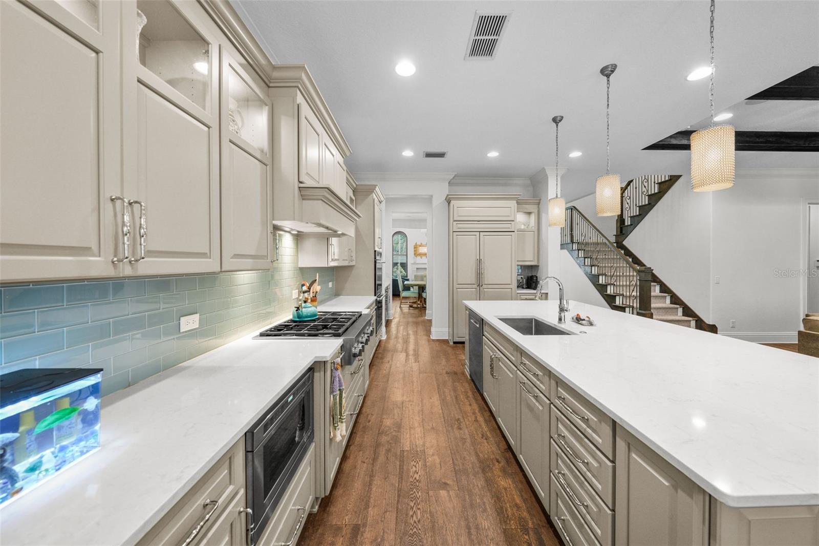 SUNSET PARK - Residential