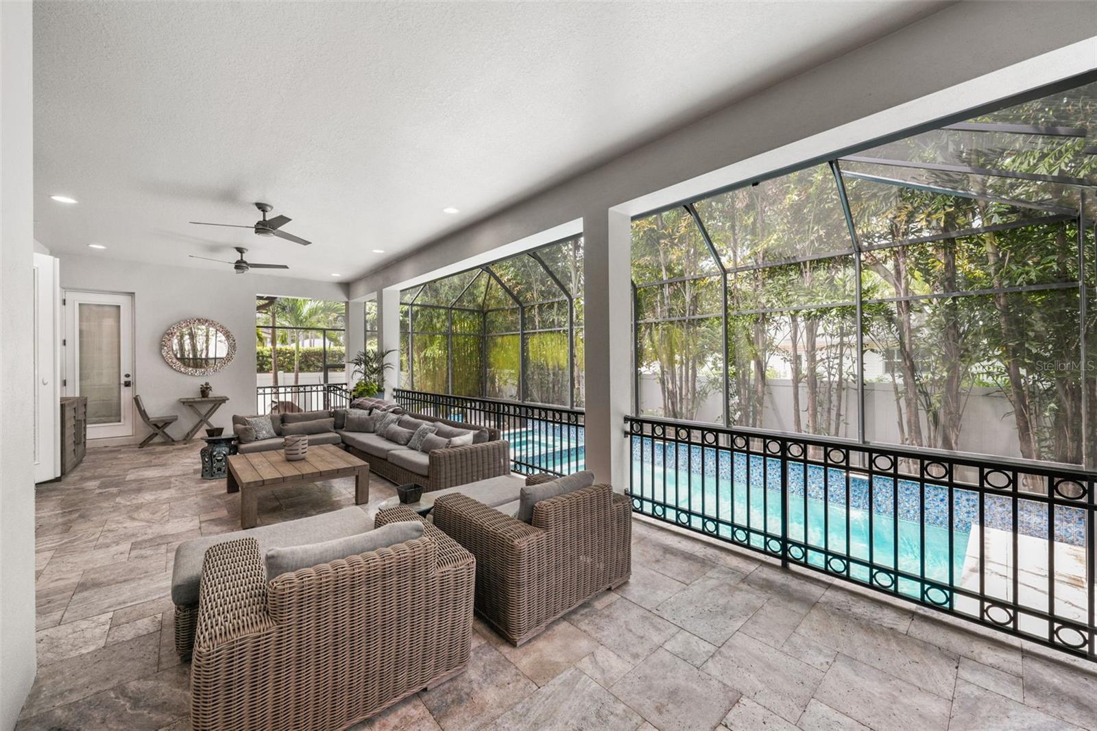 SUNSET PARK - Residential