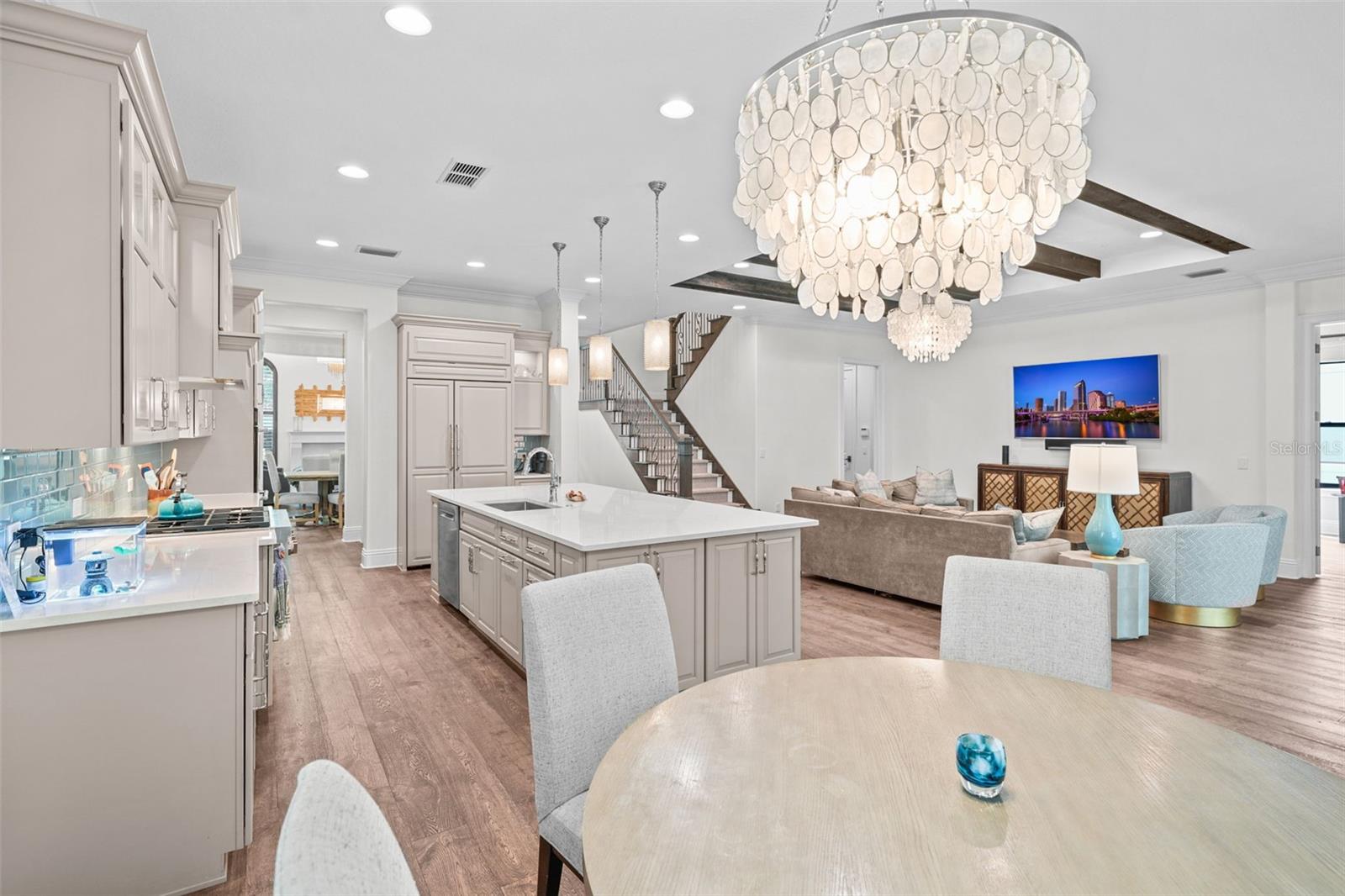 SUNSET PARK - Residential