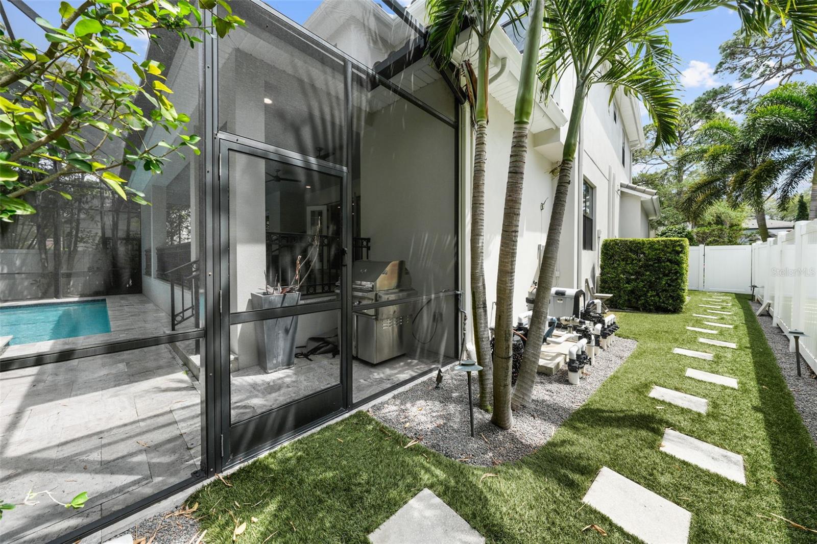 SUNSET PARK - Residential