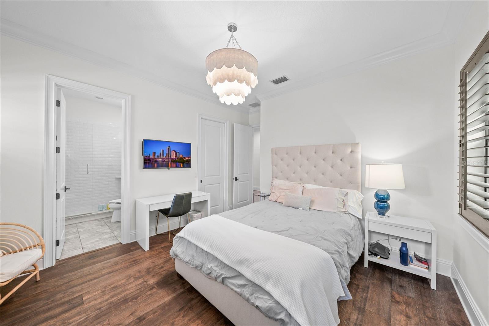 SUNSET PARK - Residential