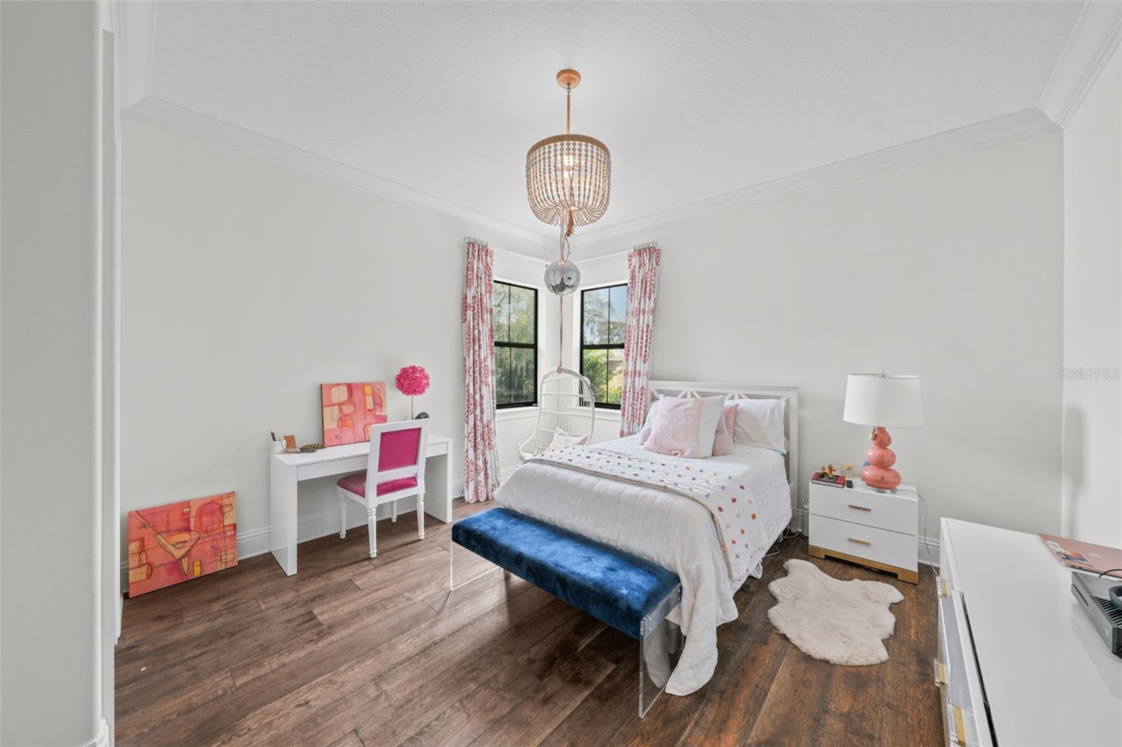 SUNSET PARK - Residential