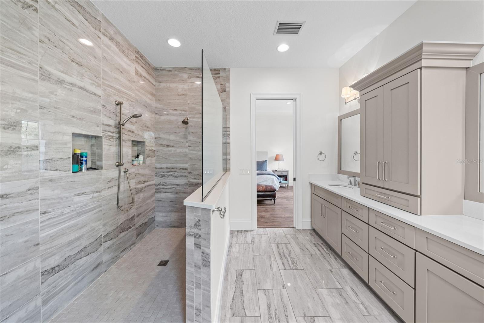 SUNSET PARK - Residential