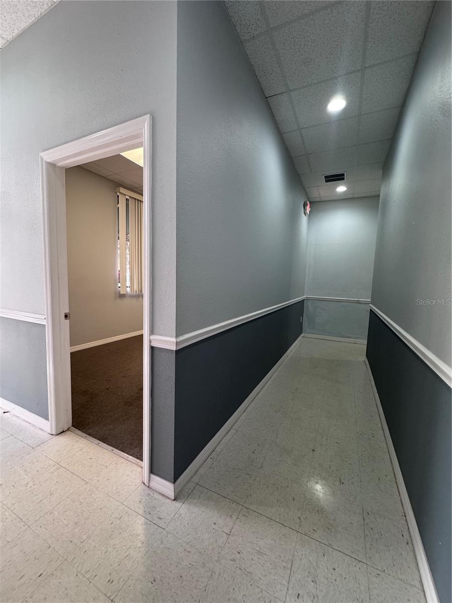 EAST ST CLOUD COMMERCE CENTER - Commercial Lease