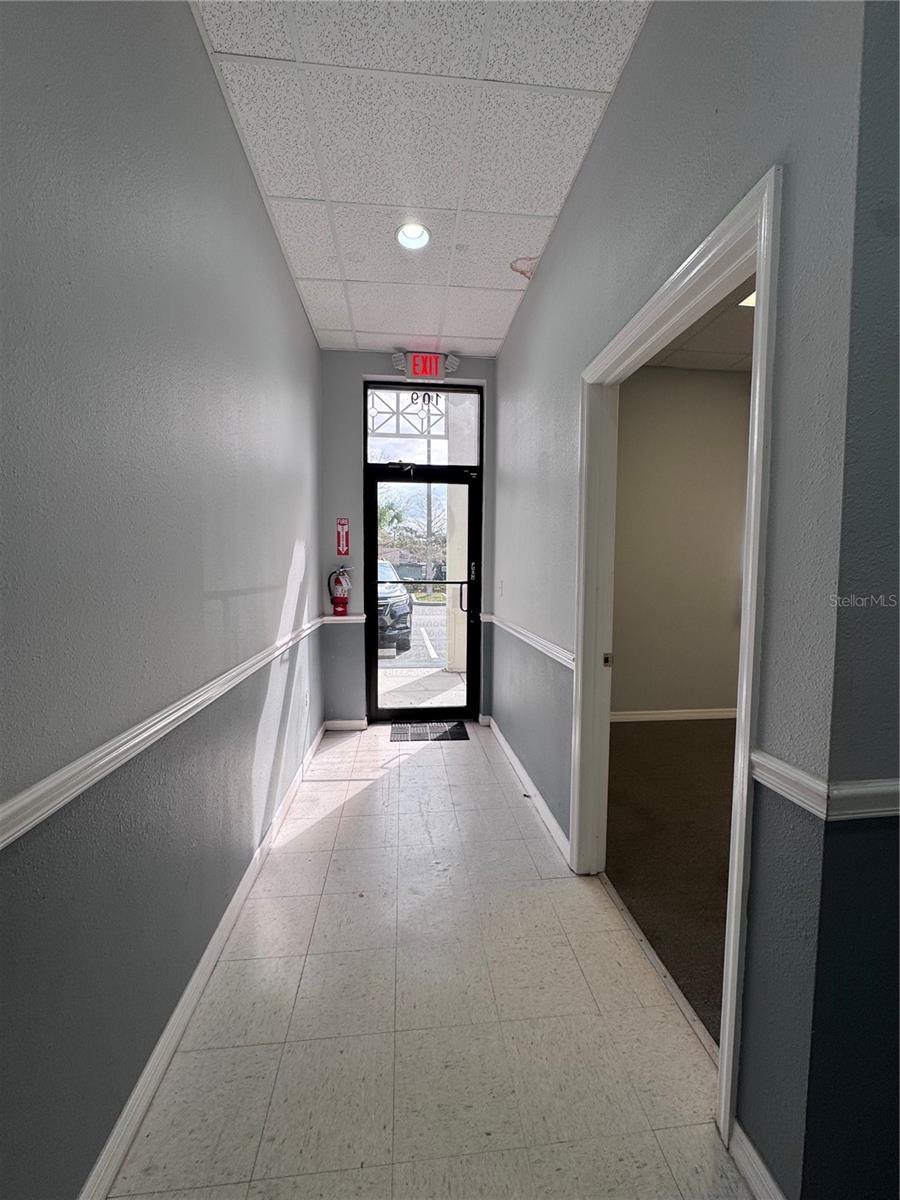 EAST ST CLOUD COMMERCE CENTER - Commercial Lease