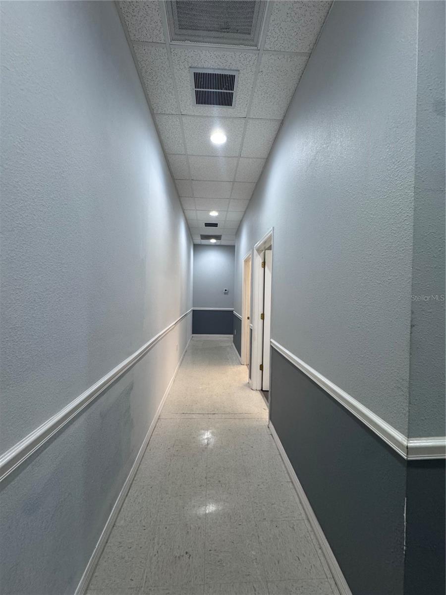 EAST ST CLOUD COMMERCE CENTER - Commercial Lease