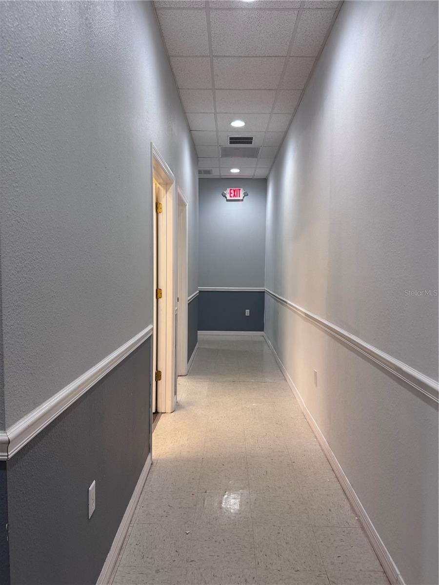 EAST ST CLOUD COMMERCE CENTER - Commercial Lease