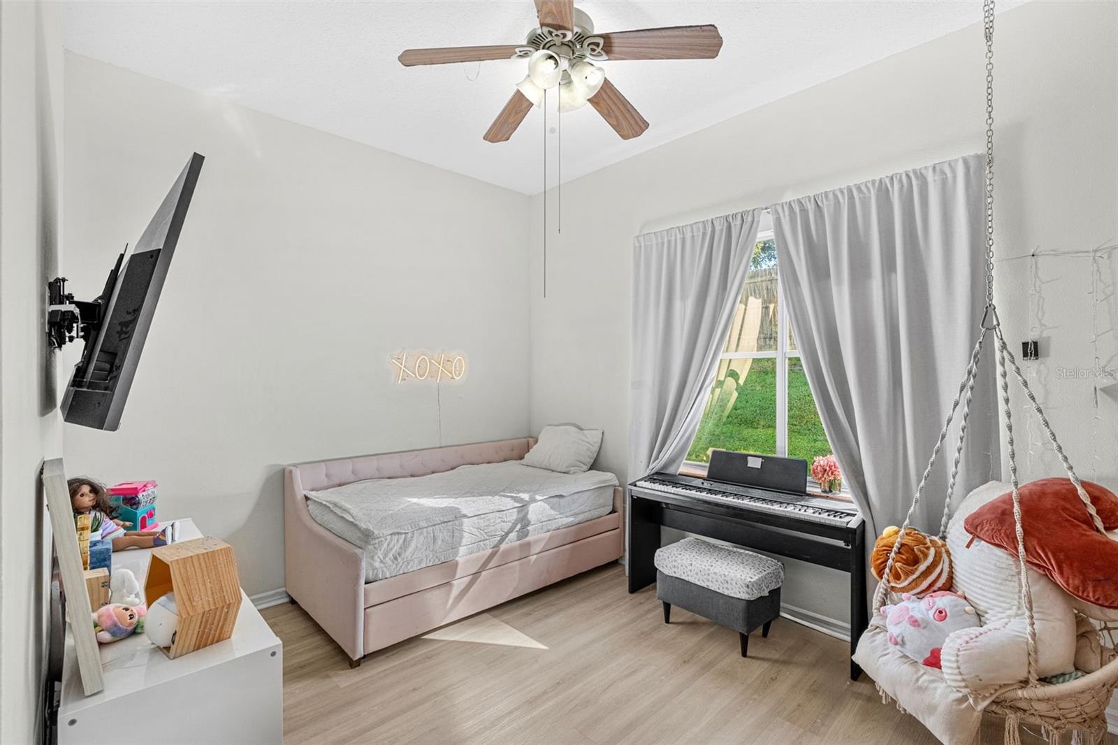 PALM COVE ESTATES - Residential