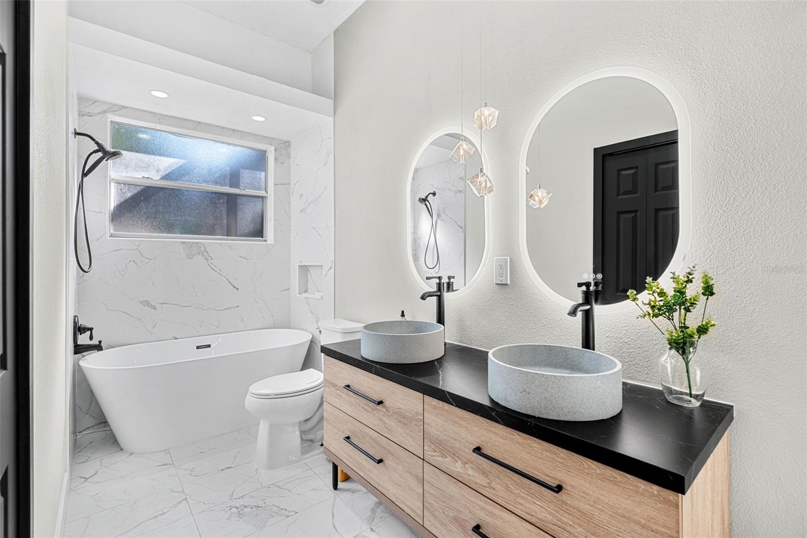 PALM COVE ESTATES - Residential