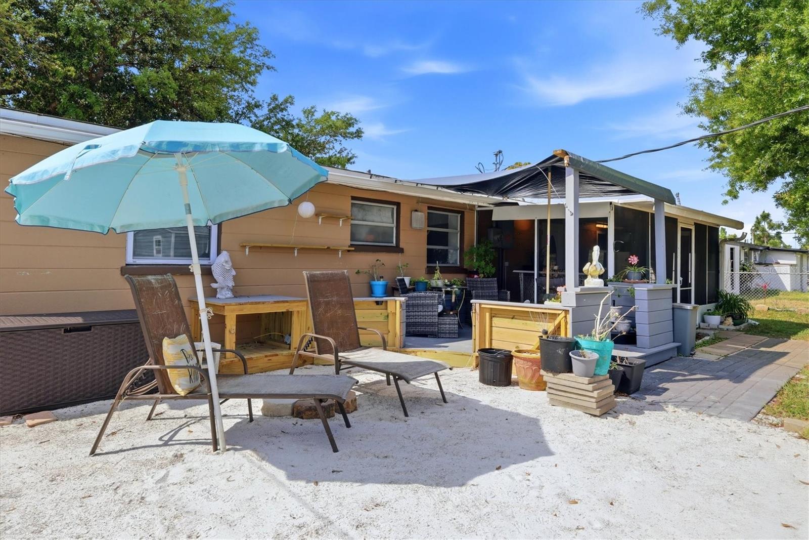 PINE LAKE - Residential