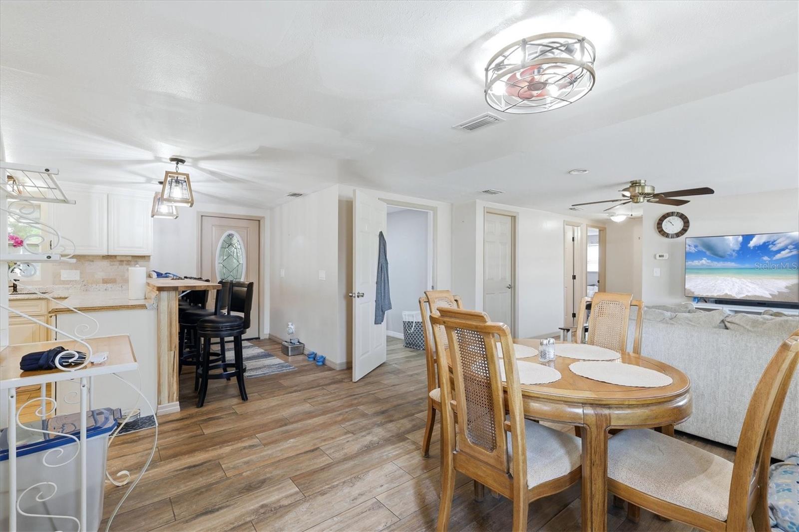 PINE LAKE - Residential