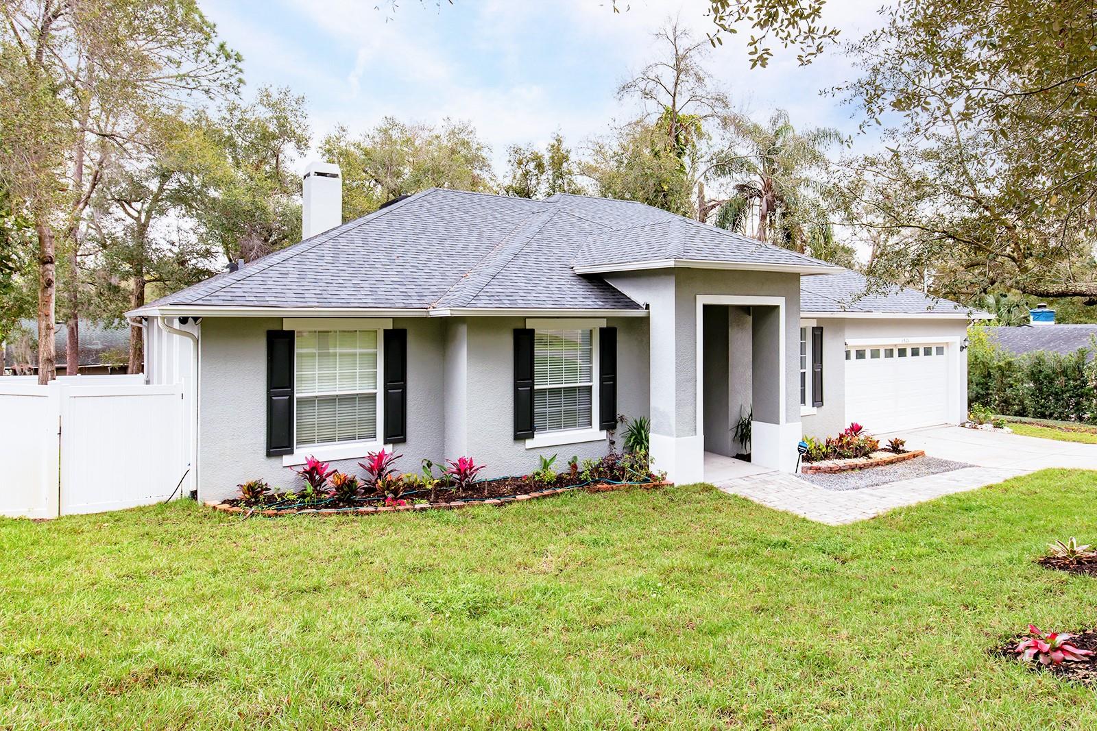 1621 CRESCENT ROAD