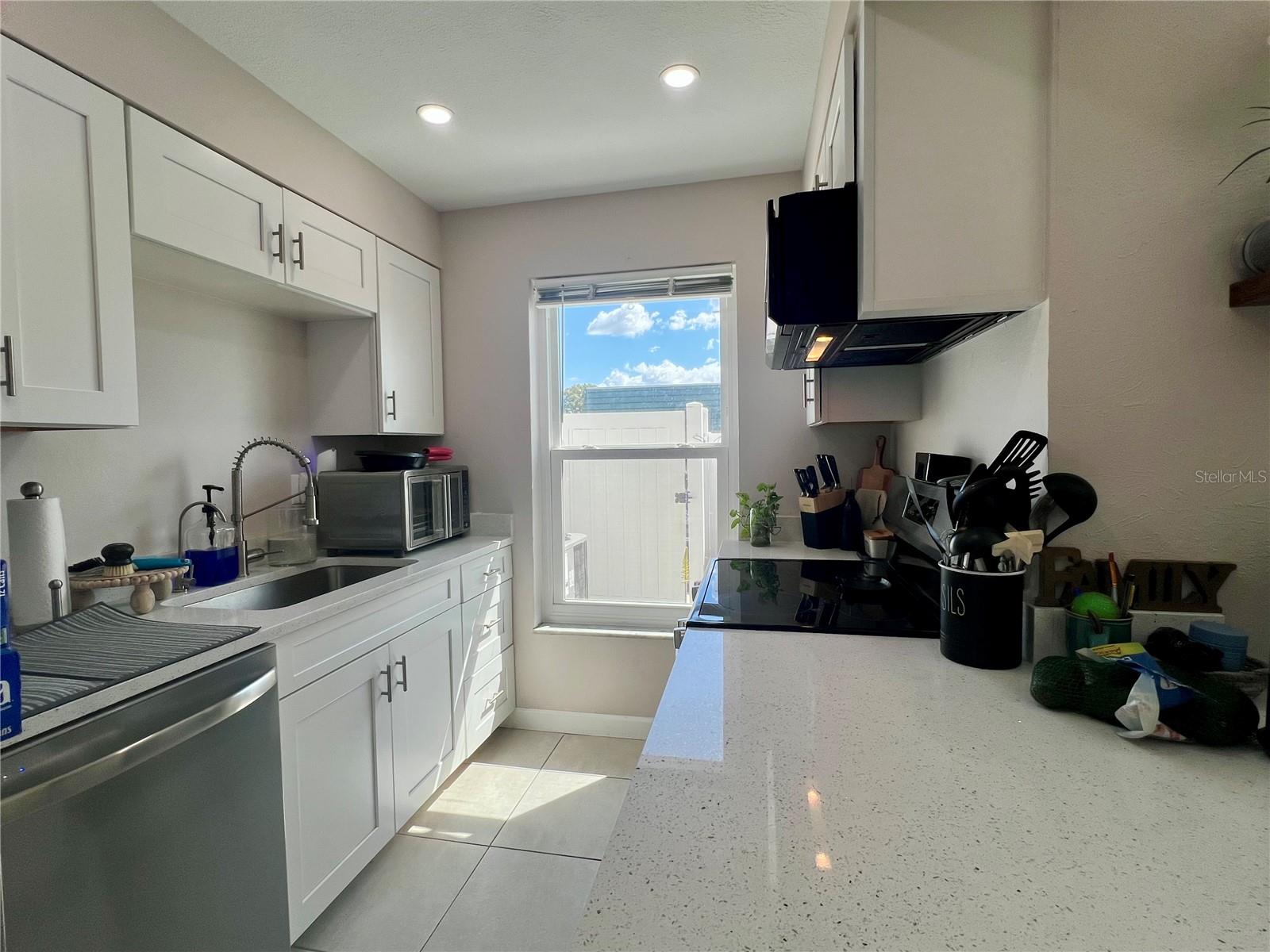 FOUNTAIN SQUARE CONDO - Residential