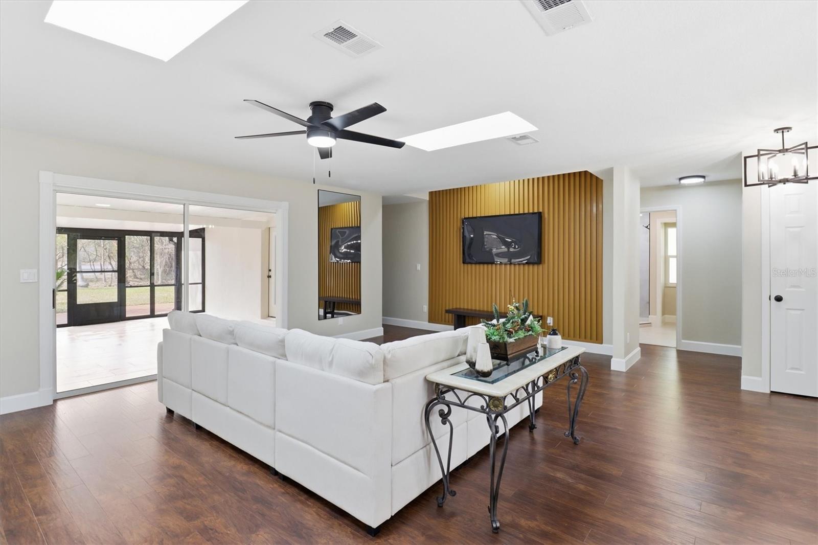 WATTS FARMS - Residential