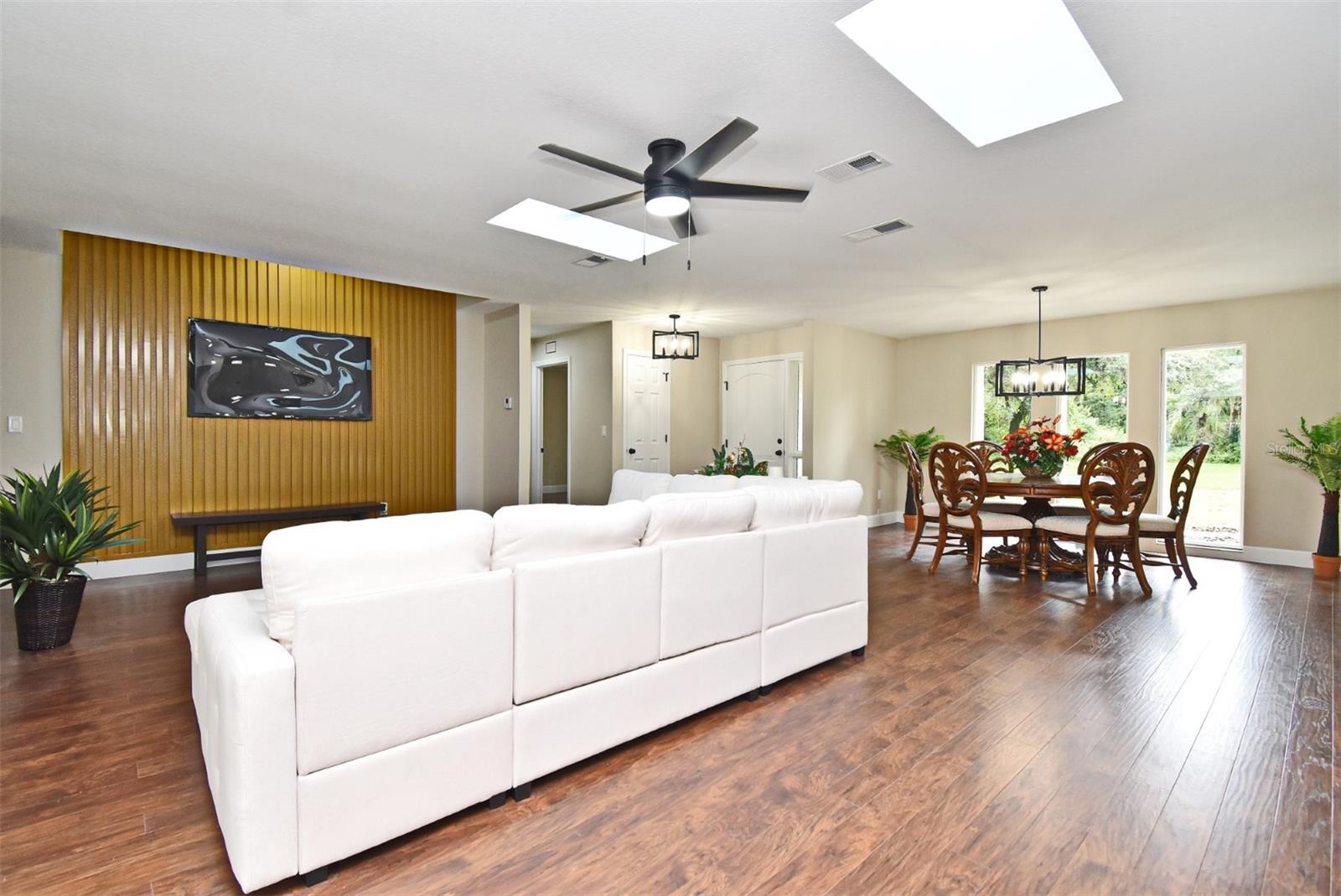 WATTS FARMS - Residential