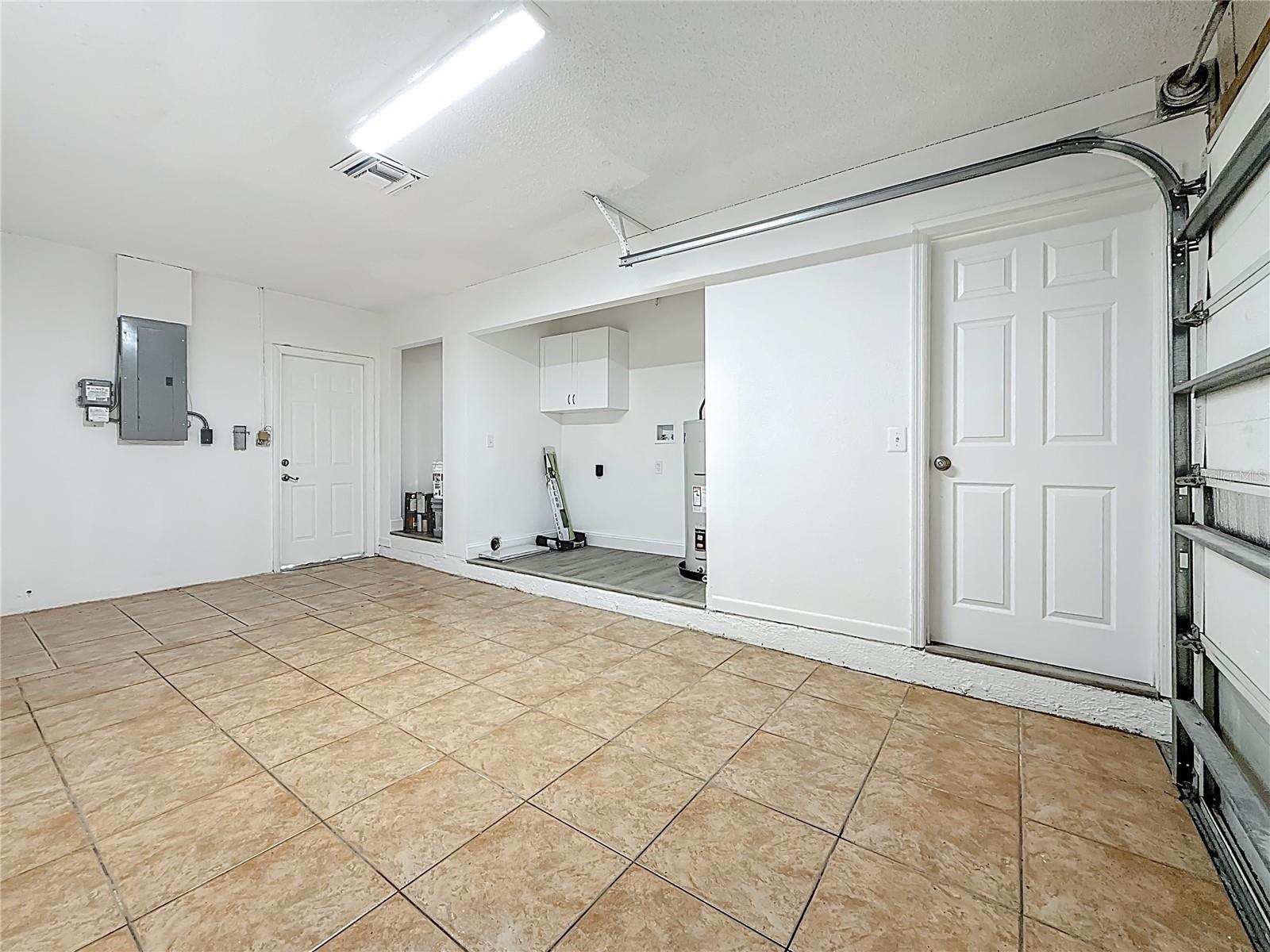 PINEBROOK ESTATES UNIT 4 1ST ADD - Residential