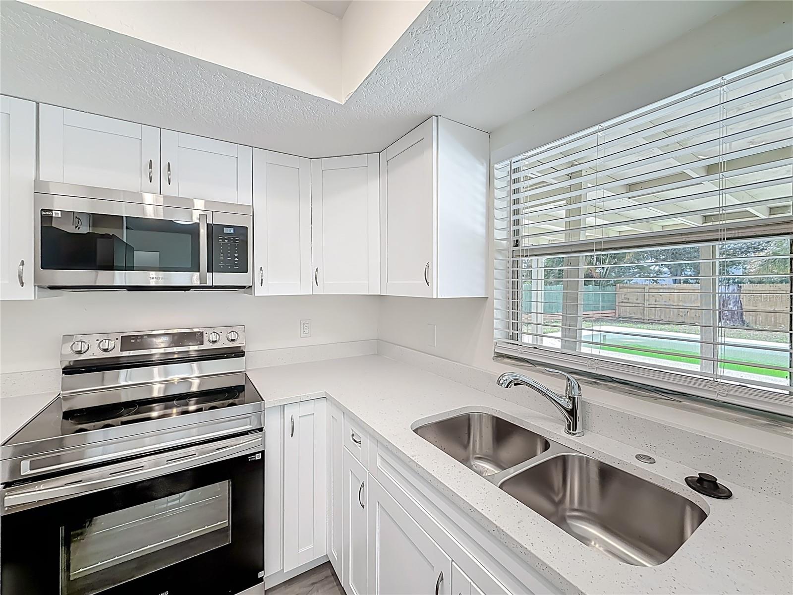PINEBROOK ESTATES UNIT 4 1ST ADD - Residential