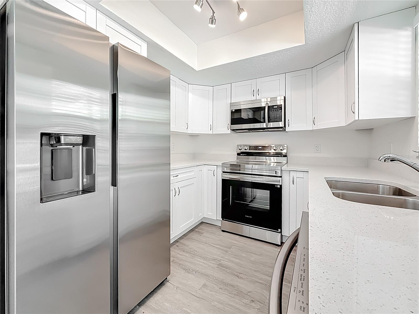 PINEBROOK ESTATES UNIT 4 1ST ADD - Residential