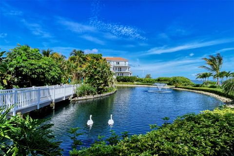 A home in LONGBOAT KEY