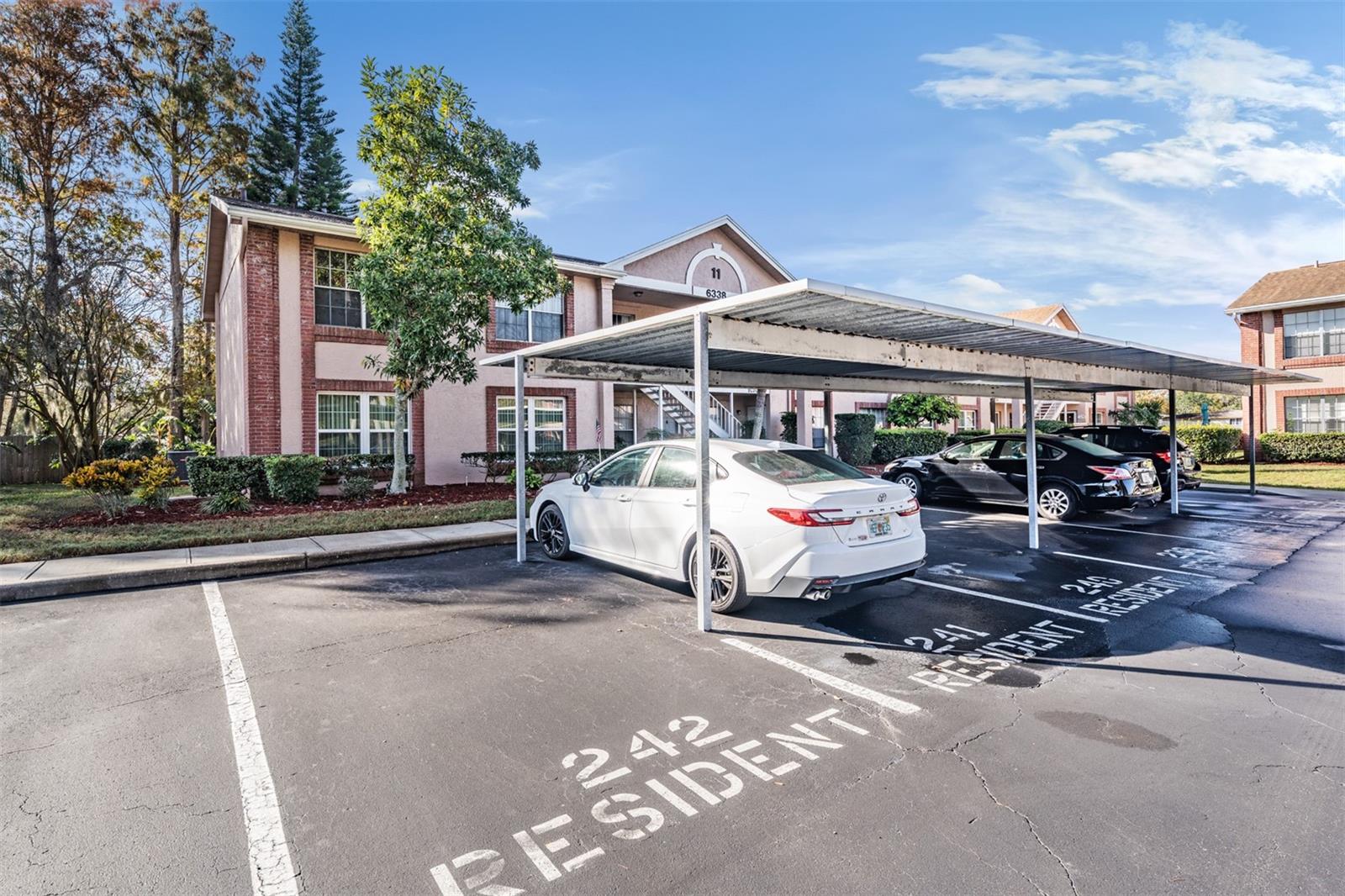 SUNNYBROOK CONDO 07 - Residential