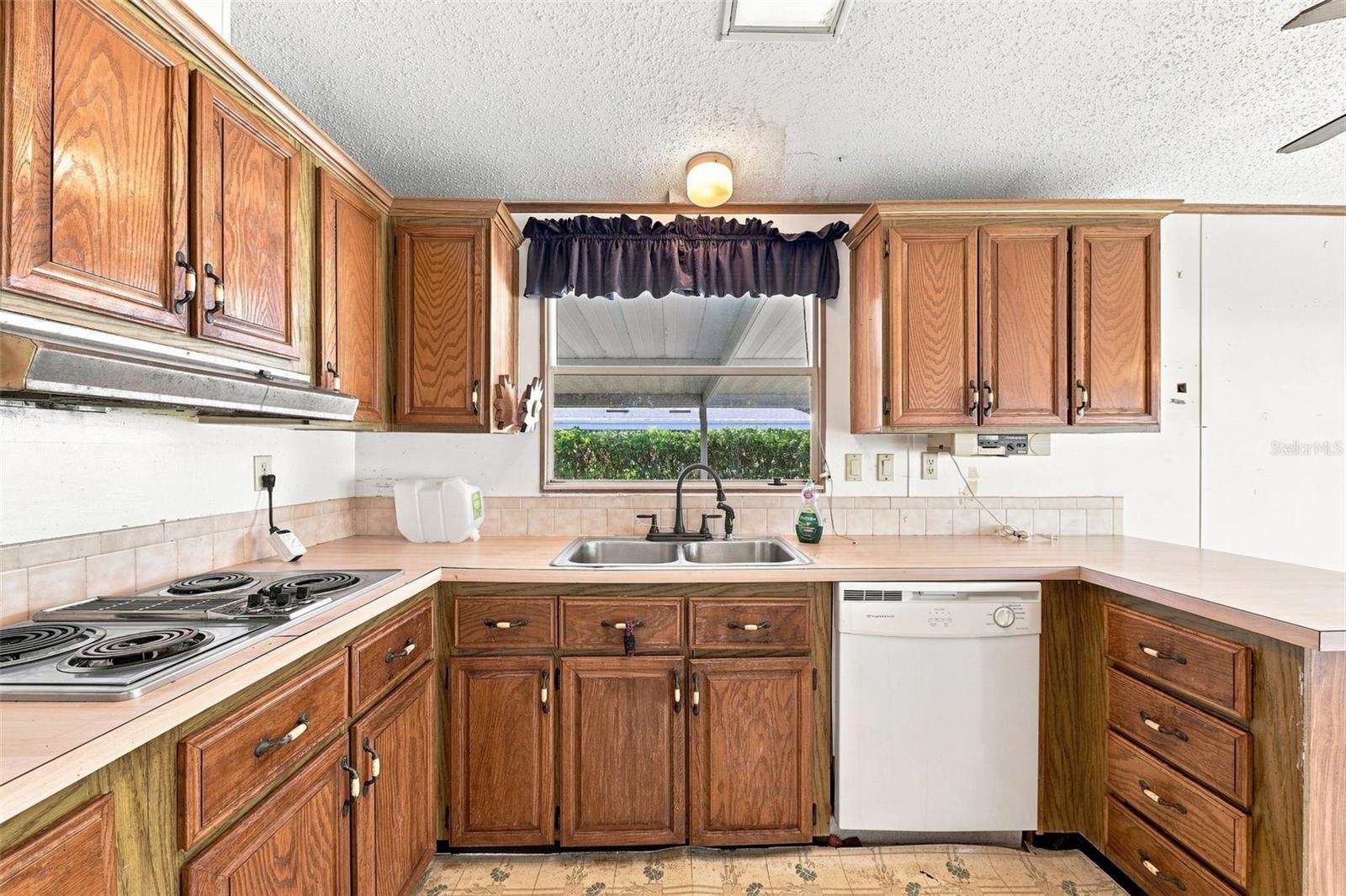 3215 WEKIVA ROAD