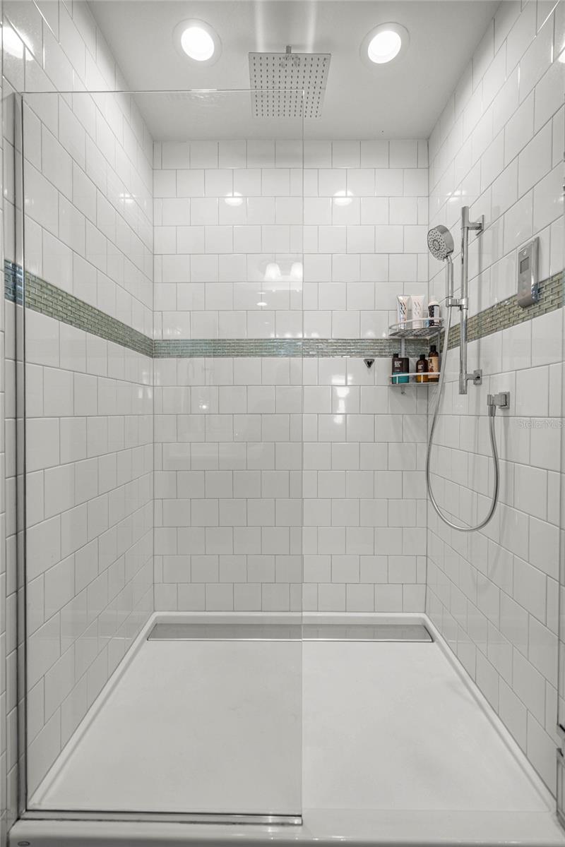 GROVELAND PRESERVE AT SUNRISE PH 01 - Residential