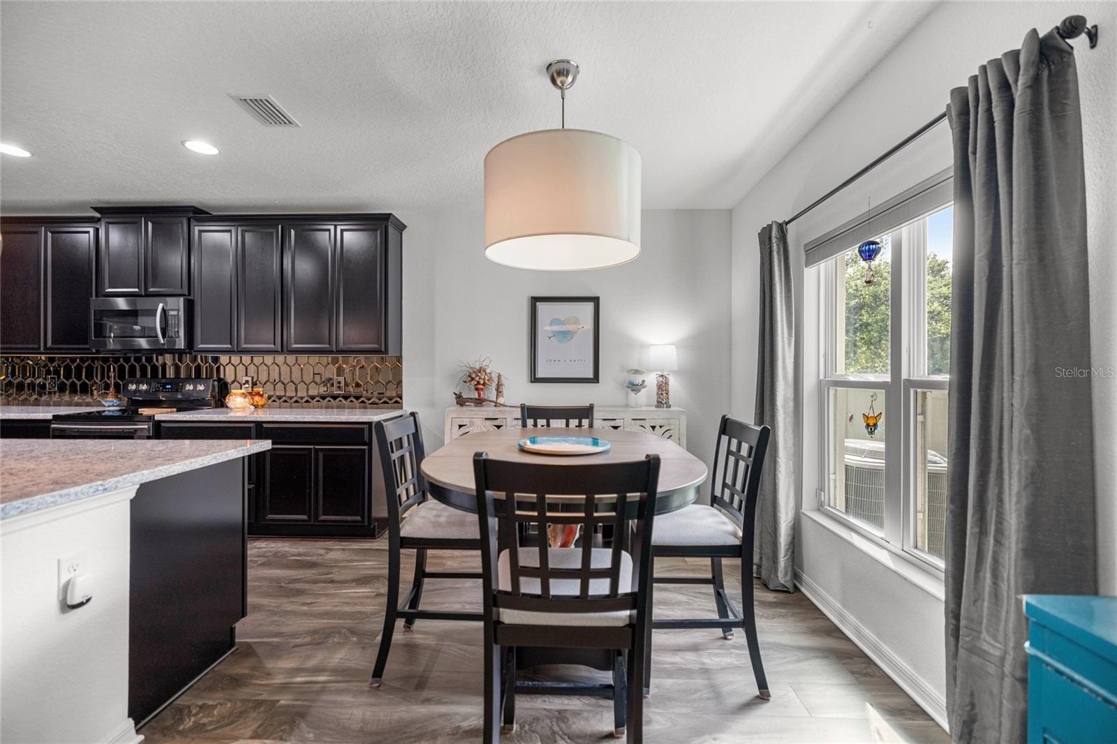 GROVELAND PRESERVE AT SUNRISE PH 01 - Residential