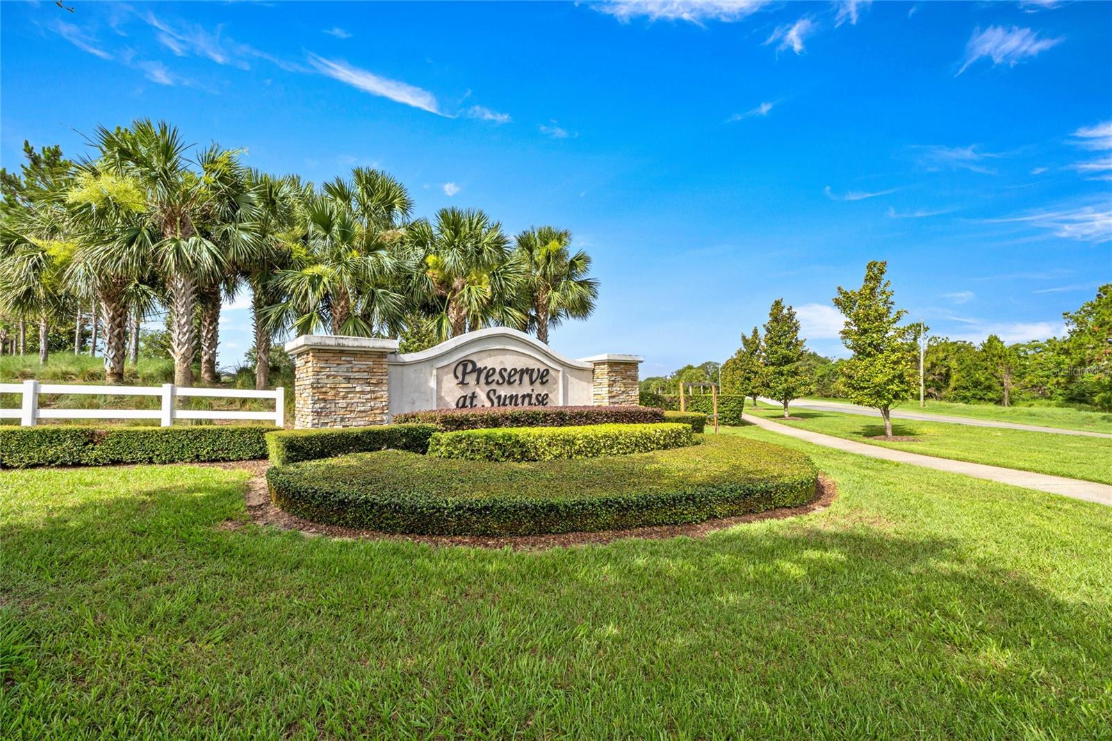 GROVELAND PRESERVE AT SUNRISE PH 01 - Residential