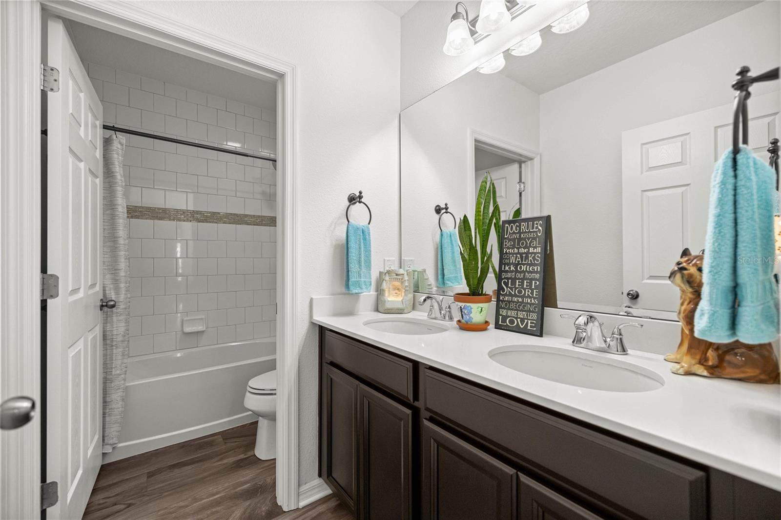 GROVELAND PRESERVE AT SUNRISE PH 01 - Residential