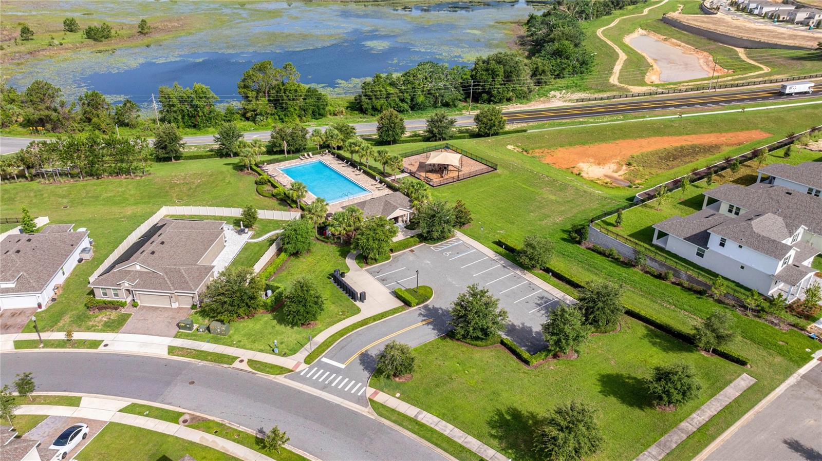 GROVELAND PRESERVE AT SUNRISE PH 01 - Residential