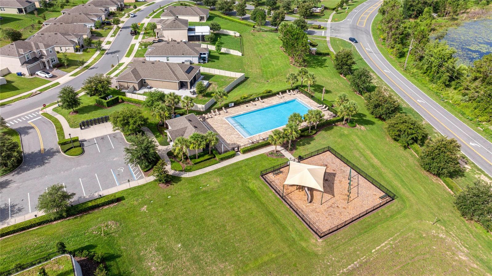 GROVELAND PRESERVE AT SUNRISE PH 01 - Residential