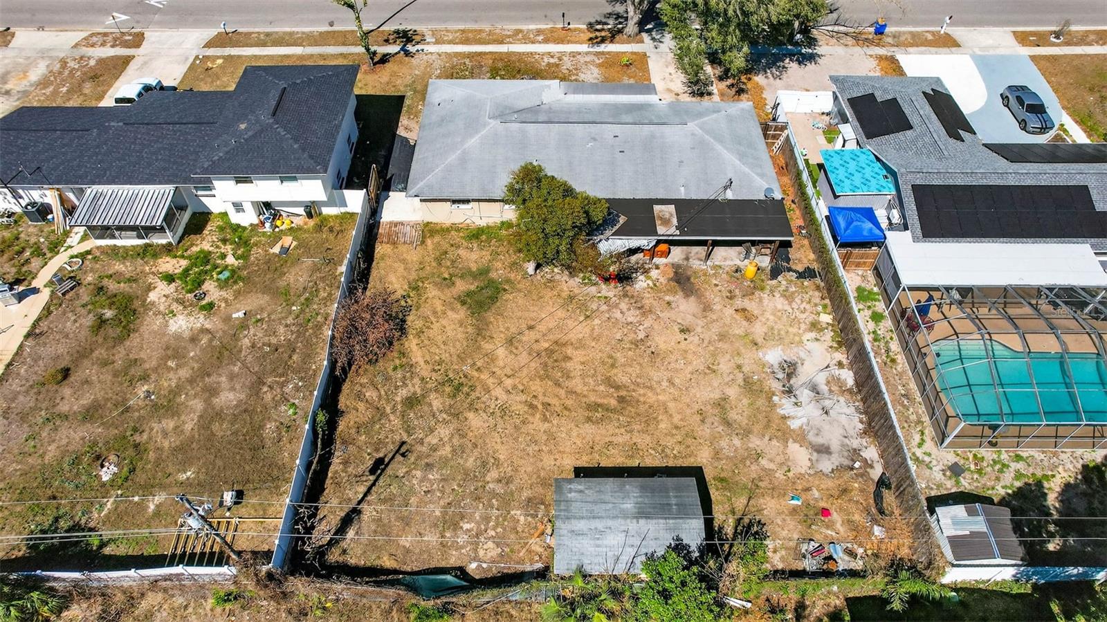 AVIS HOMES UNIT 1 - Residential