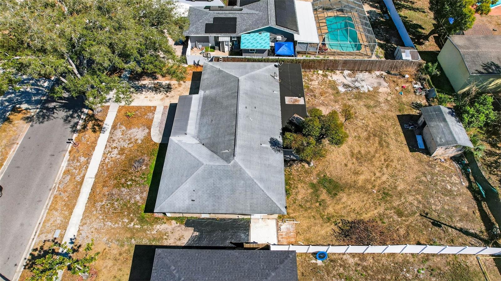 AVIS HOMES UNIT 1 - Residential