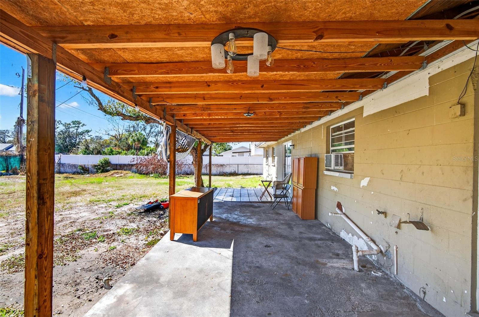 AVIS HOMES UNIT 1 - Residential