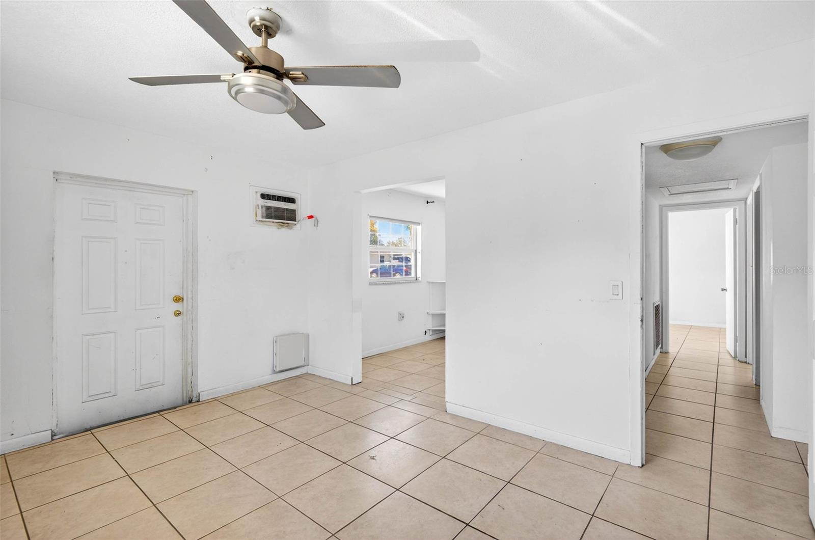 AVIS HOMES UNIT 1 - Residential