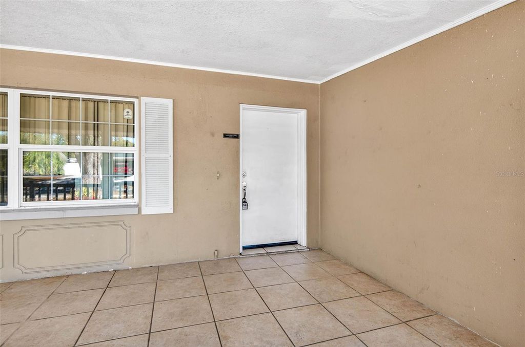 Photo of 527 Julie Lane, Brandon, FL 33511 (MLS # TB8468895)