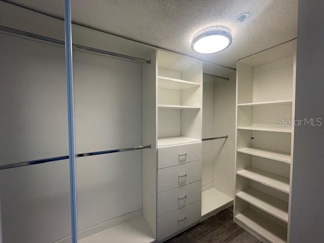 HUDSON OAKS - Residential Lease