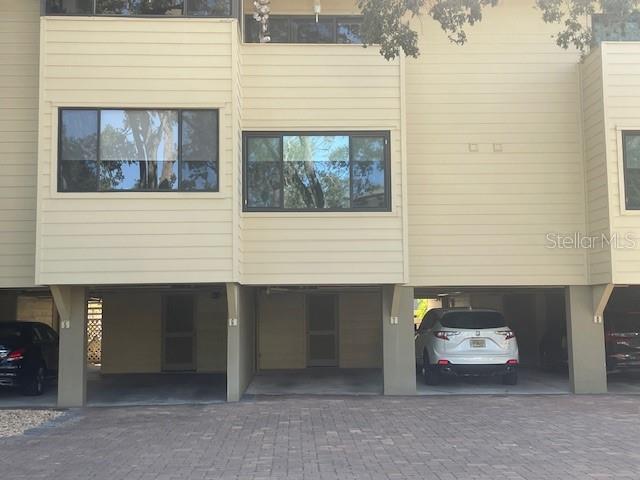 HUDSON OAKS - Residential Lease