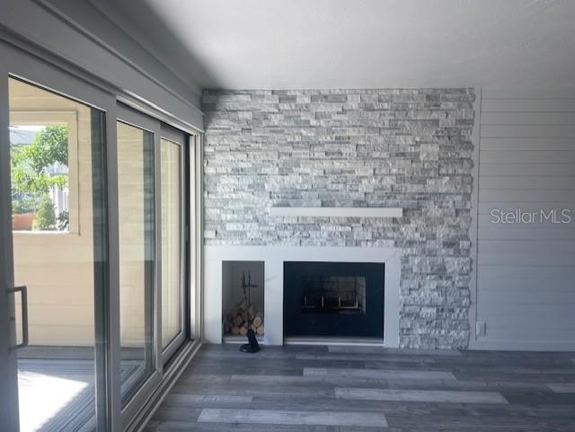 HUDSON OAKS - Residential Lease