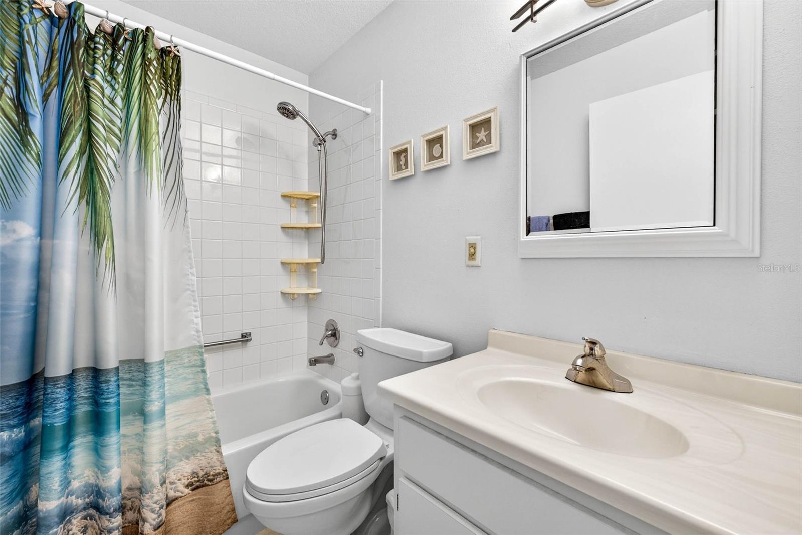 MANCHESTER 02 CONDO - Residential